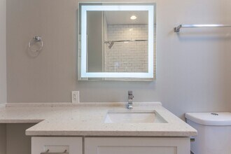 4329 N Ashland Ave, Unit 3 in Chicago, IL - Building Photo - Building Photo