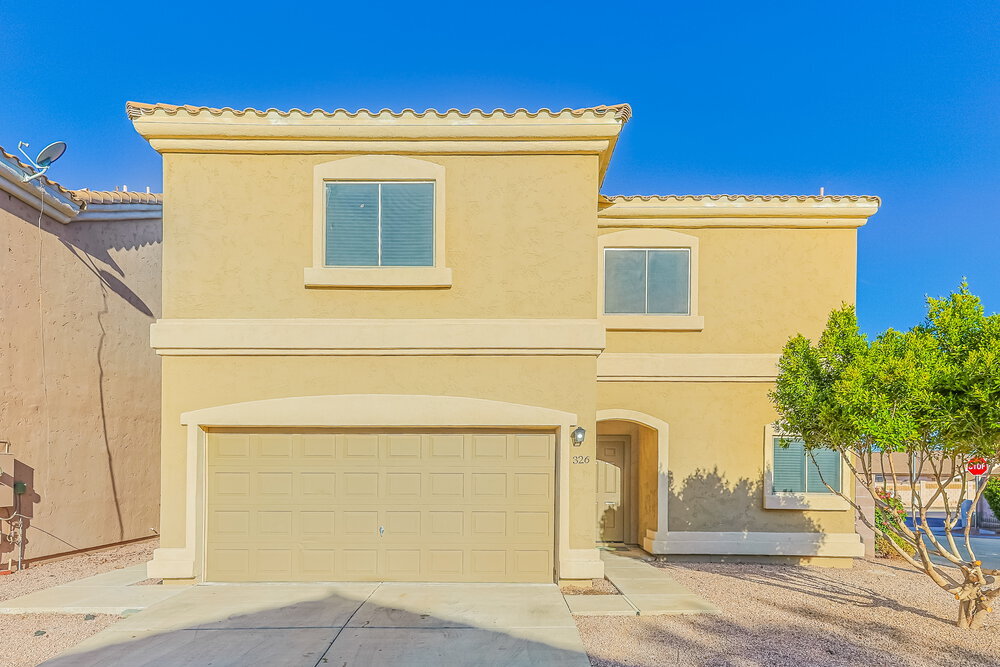 326 N 103rd Pl in Apache Junction, AZ - Building Photo