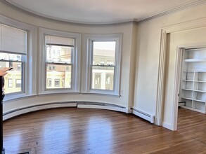 160 Newbury St, Unit 5 in Boston, MA - Building Photo - Building Photo