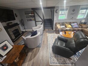 435 High St in Sanford, ME - Foto de edificio - Building Photo