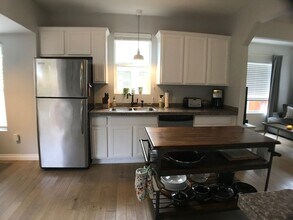 4116 SE 66th Ave in Portland, OR - Building Photo - Building Photo