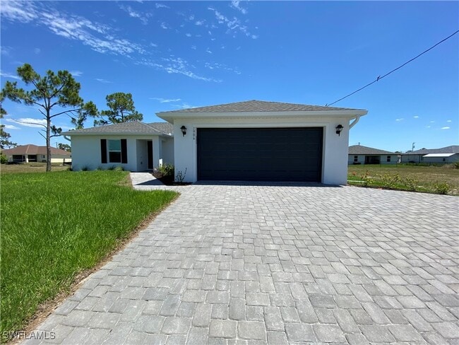 property at 1906 Jacaranda Pkwy W