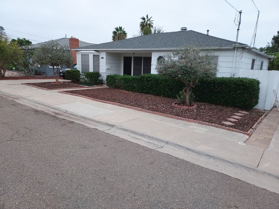 4804 Austin Dr in San Diego, CA - Building Photo