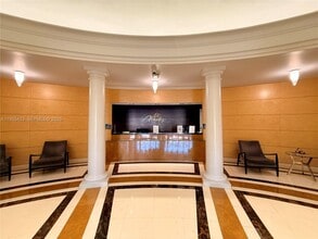 610 Clematis St in West Palm Beach, FL - Foto de edificio - Building Photo