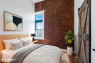 16 Howard Ave in Brooklyn, NY - Building Photo - Building Photo