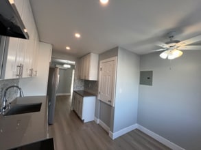 61-60 69th Ln in Queens, NY - Building Photo - Building Photo