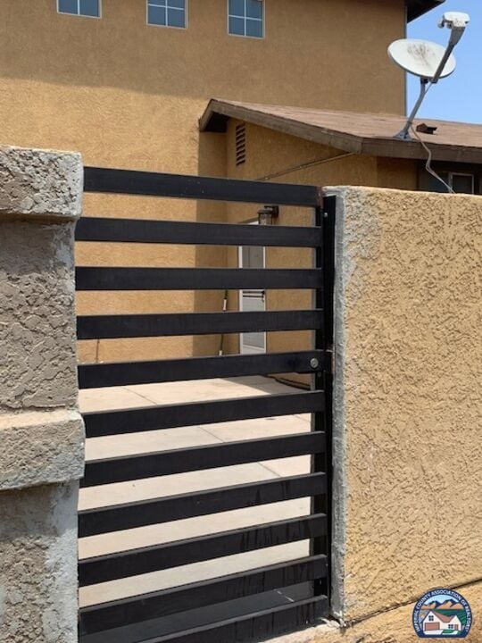 2116 Descanso Dr in Calexico, CA - Building Photo - Building Photo