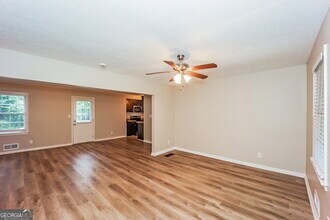 5037 Central Church Rd in Douglasville, GA - Building Photo - Building Photo
