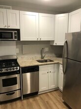 300 M St SW, Unit N102 in Washington, DC - Foto de edificio - Building Photo