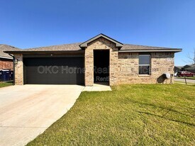4416 Colt Dr in Mustang, OK - Building Photo