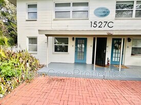 1527 5th St N in St. Petersburg, FL - Building Photo