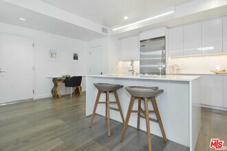 1433 14th St-Unit -#16 in Santa Monica, CA - Foto de edificio - Building Photo