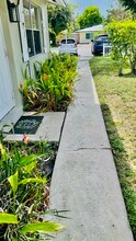 219 NE 13th St in Delray Beach, FL - Building Photo - Building Photo