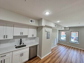 545 Central Ave in Harrison, NJ - Building Photo - Building Photo