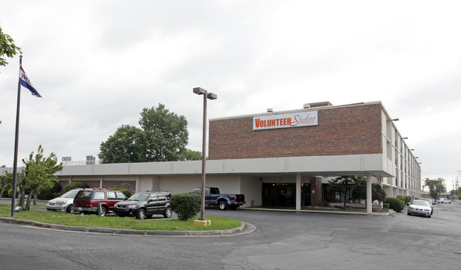 Volunteer Studios in Knoxville, TN - Foto de edificio - Building Photo