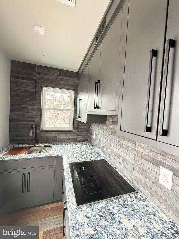 295 E Main St in Hummelstown, PA - Building Photo - Building Photo