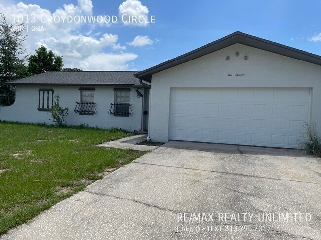 1013 Croydonwood Cir in Brandon, FL - Building Photo - Building Photo