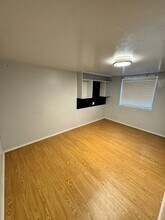 215 S Juniper St in Nampa, ID - Building Photo - Building Photo