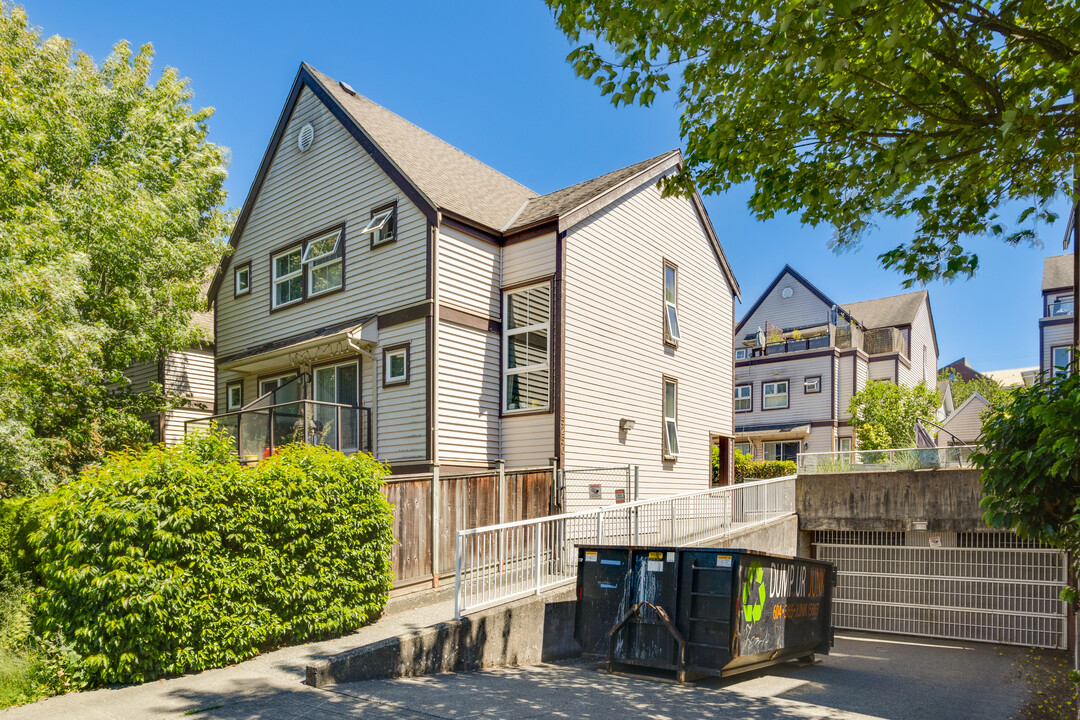 Alberni Co-op in Vancouver, BC - Building Photo