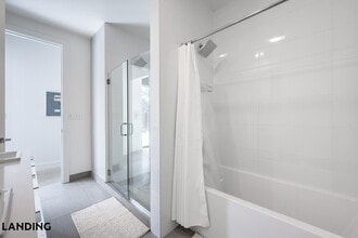 1210 Morse Ave, Unit 74 in Royal Oak, MI - Foto de edificio - Building Photo