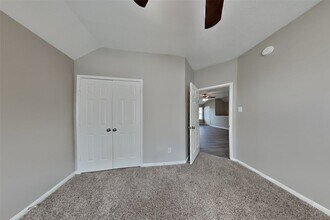 3511 Glenhill Dr in Pearland, TX - Foto de edificio - Building Photo