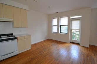 922 W Dakin St in Chicago, IL - Foto de edificio - Building Photo