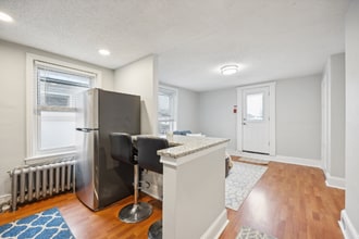 2812 W Girard Ave in Philadelphia, PA - Building Photo - Building Photo