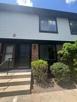 935 Pinecrest Dr in Cumberland, MD - Building Photo