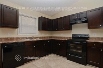 6712 Songwood Dr in Austell, GA - Foto de edificio - Building Photo