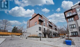 4045 Hickory Dr in Mississauga, ON - Building Photo