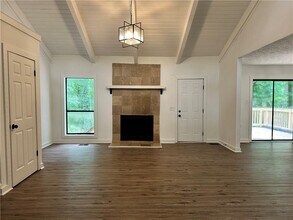 1976 Kramer Way in Marietta, GA - Building Photo - Building Photo