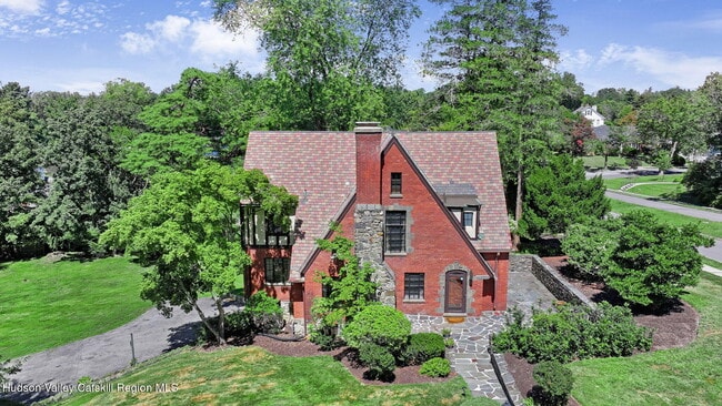property at 11 Seaman Rd