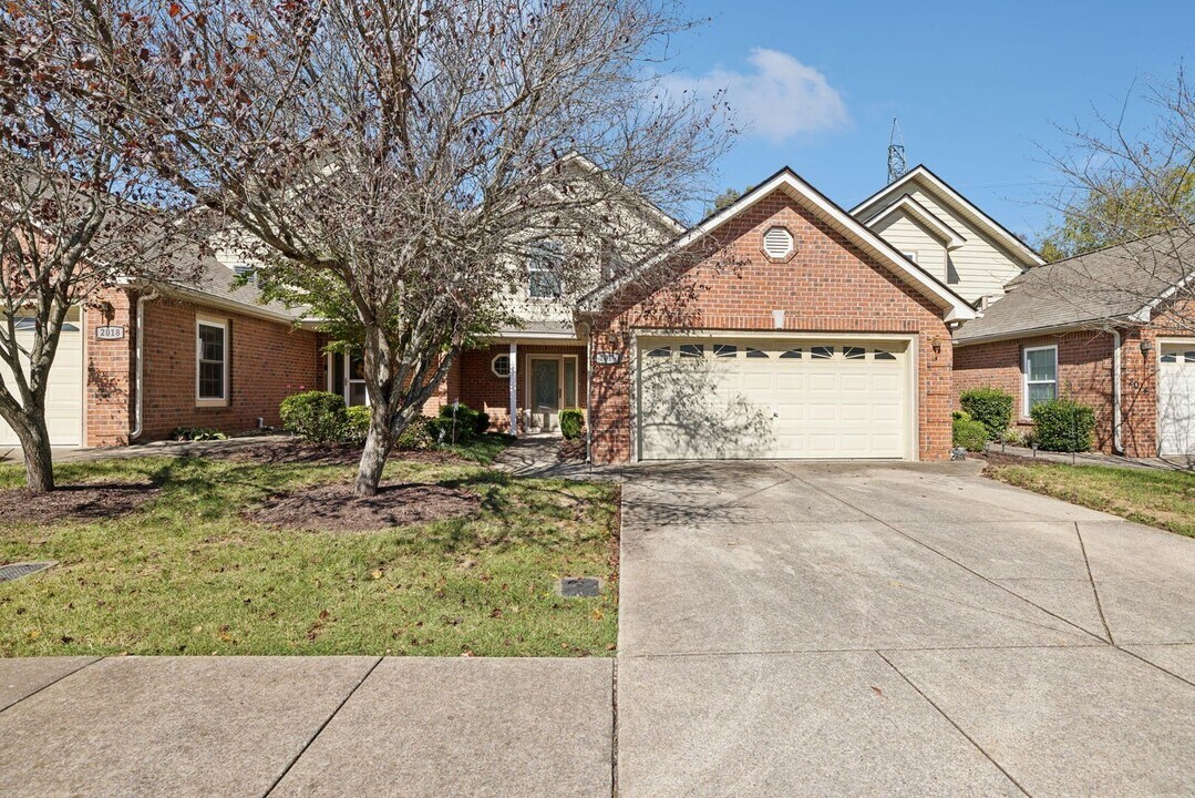 2016 Shamrock Dr in Spring Hill, TN - Building Photo