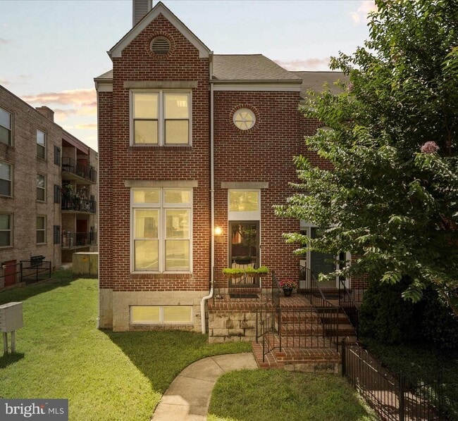 property at 626 N Payne St
