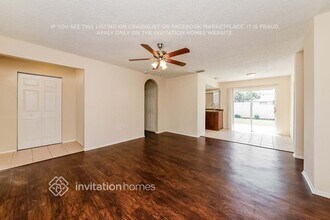 5201 35th Ave W in Bradenton, FL - Foto de edificio - Building Photo