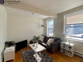 6 Cleveland Pl in Boston, MA - Building Photo - Building Photo