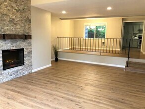 269 Cervantes in Lake Oswego, OR - Building Photo - Building Photo