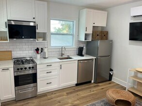 2810 N Mitchell Ave in Tampa, FL - Building Photo - Building Photo