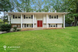 4910 Old Briar Trail in Douglasville, GA - Building Photo