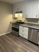 410 W Lindbergh Blvd in Universal City, TX - Building Photo - Building Photo