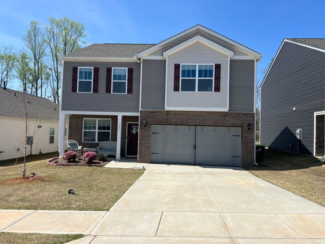 885 Honeybush Dr in Lyman, SC - Building Photo - Building Photo