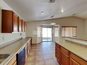 16218 W Shangri La Rd in Surprise, AZ - Building Photo - Building Photo