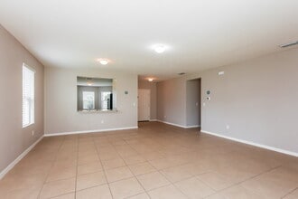 417 SE 9th Pl in Cape Coral, FL - Building Photo - Building Photo