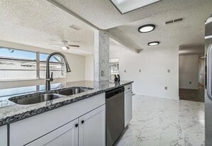 7628 Candle Dr in Port Richey, FL - Building Photo