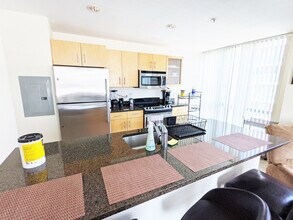 175 Blossom St in Boston, MA - Building Photo - Building Photo