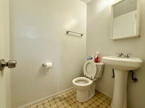 612 College Rd in Fairbanks, AK - Building Photo - Building Photo