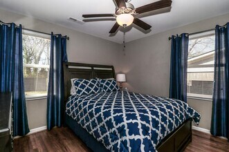 907A Hampton Ave in Greenville, SC - Building Photo - Building Photo