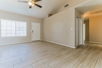 8609 W Townley Ave in Peoria, AZ - Building Photo - Building Photo