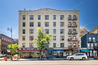 324-326 Roebling St in Brooklyn, NY - Building Photo - Building Photo