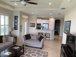 2636 Anguilla Dr in Cape Coral, FL - Foto de edificio - Building Photo